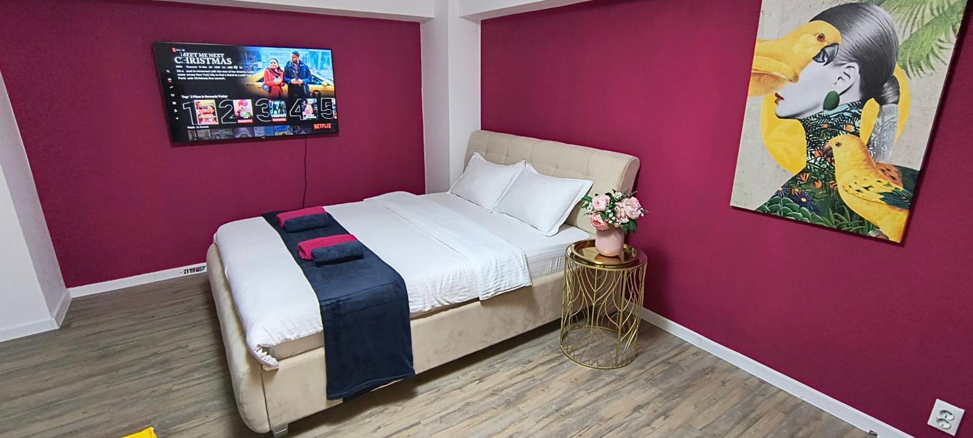 Old Town With 4 Private Bedrooms For Up To 14 People Apartament Bucureşti